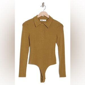 $65 NWT ELODIE
Ribbed Long Sleeve Polo Bodysuit In olive green XL